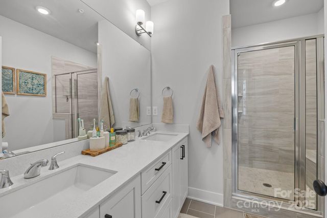 5006 Tiny Lane, Charlotte, NC 28203