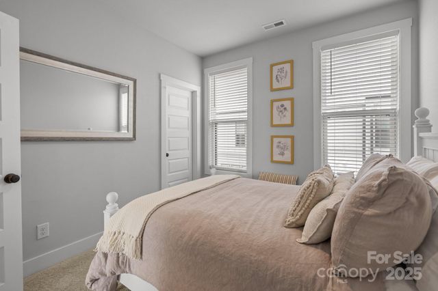 5006 Tiny Lane, Charlotte, NC 28203