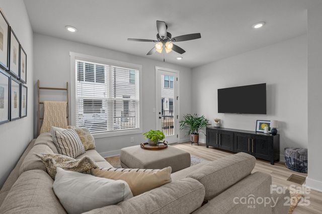 5006 Tiny Lane, Charlotte, NC 28203