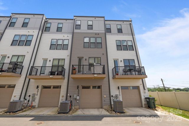 5006 Tiny Lane, Charlotte, NC 28203