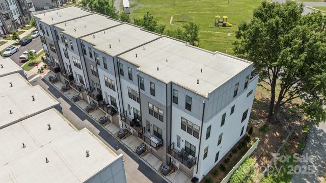 5006 Tiny Lane, Charlotte, NC 28203