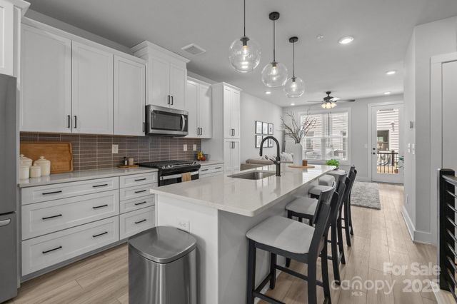 5006 Tiny Lane, Charlotte, NC 28203