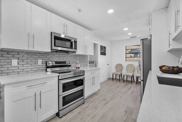 2210 NW 50th Avenue, Lauderhill, FL 33313