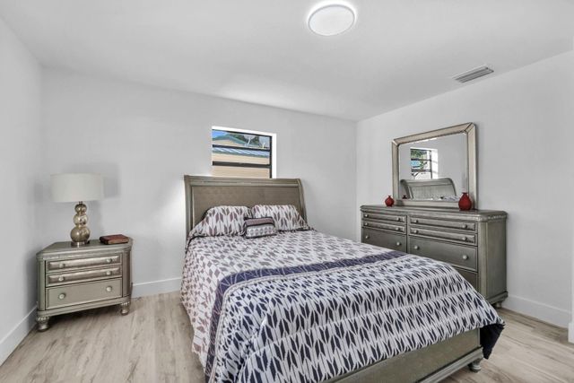 2210 NW 50th Avenue, Lauderhill, FL 33313