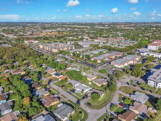 2210 NW 50th Avenue, Lauderhill, FL 33313