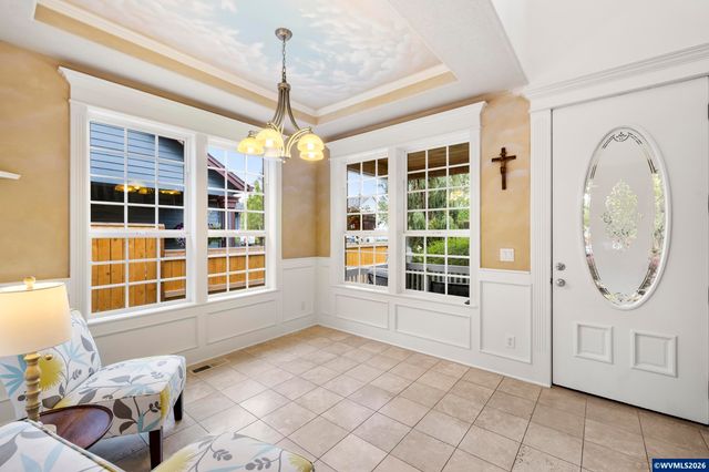 535 Maple St, Mt Angel, OR 97362