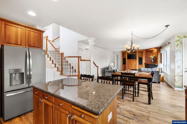 535 Maple St, Mt Angel, OR 97362