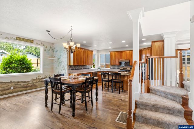 535 Maple St, Mt Angel, OR 97362