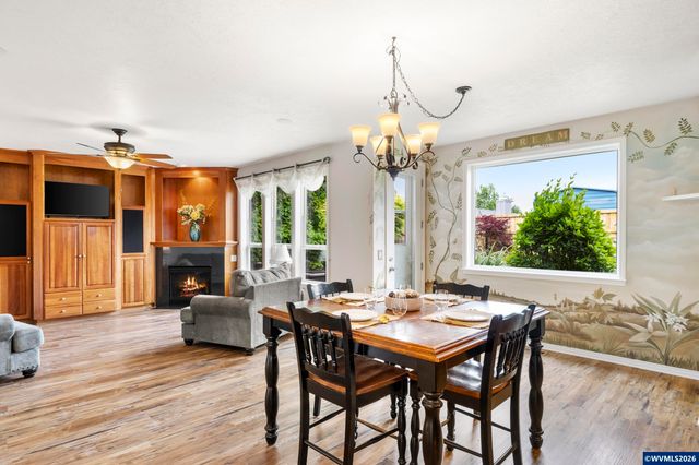 535 Maple St, Mt Angel, OR 97362
