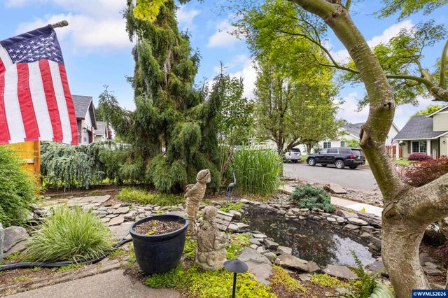 535 Maple St, Mt Angel, OR 97362