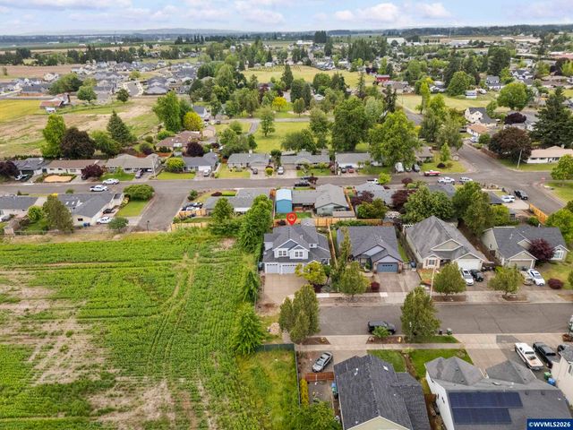 535 Maple St, Mt Angel, OR 97362
