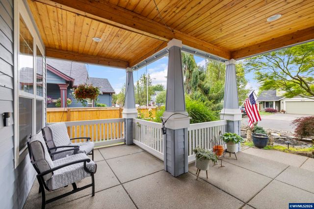 535 Maple St, Mt Angel, OR 97362