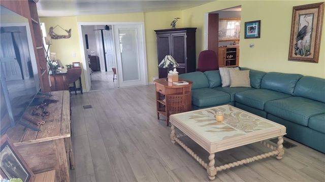 4712 Tahiti DR, Bonita Springs, FL 34134