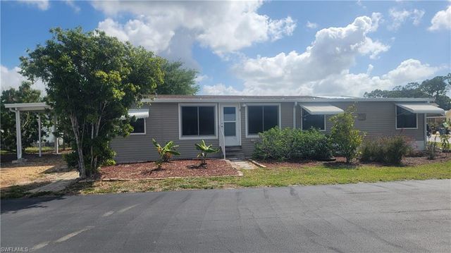 4712 Tahiti DR, Bonita Springs, FL 34134