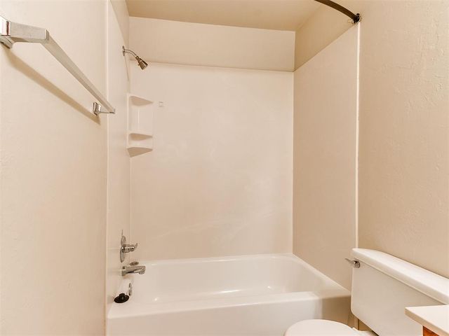 2109 Bradford Way, Edmond, OK 73003