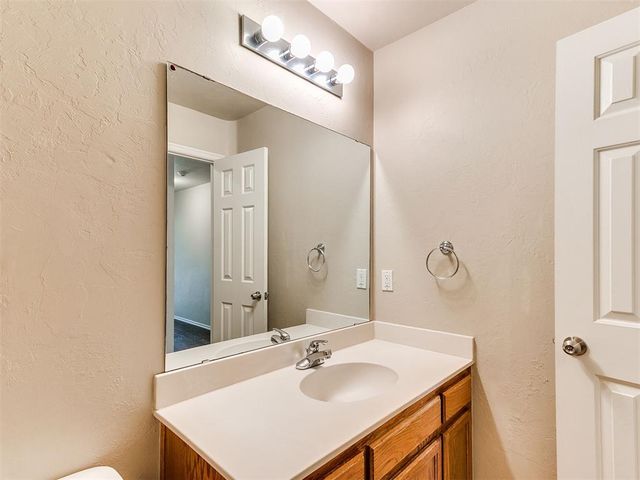 2109 Bradford Way, Edmond, OK 73003