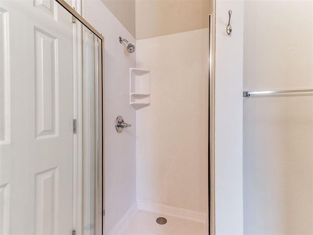 2109 Bradford Way, Edmond, OK 73003