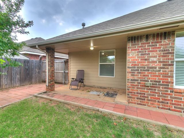 2109 Bradford Way, Edmond, OK 73003