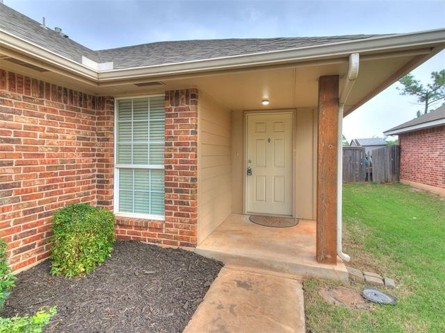 2109 Bradford Way, Edmond, OK 73003