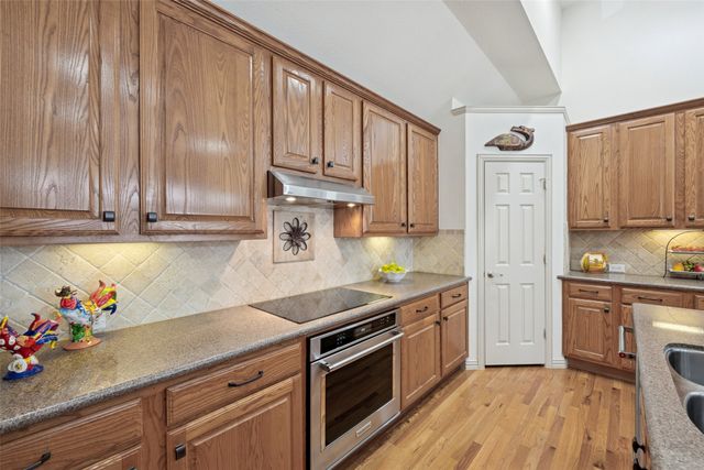 3801 Fairfax Drive, Bedford, TX 76021