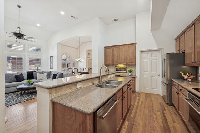 3801 Fairfax Drive, Bedford, TX 76021