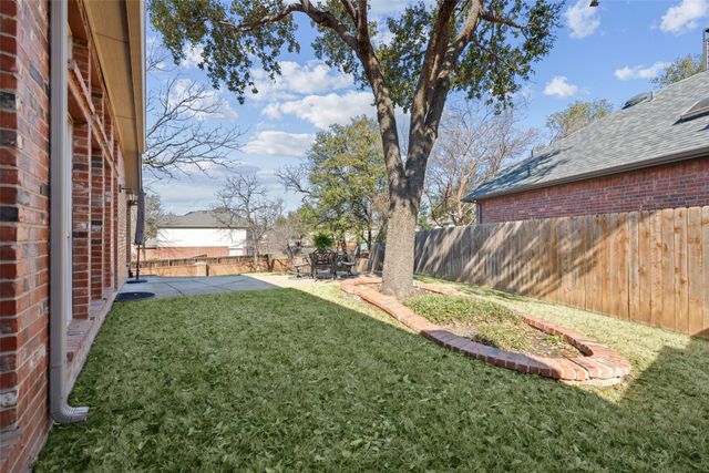 3801 Fairfax Drive, Bedford, TX 76021