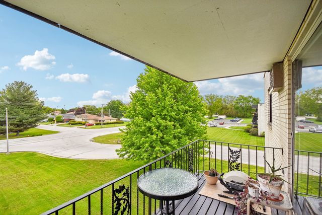 12809 Carriage Lane 12, Crestwood, IL 60418