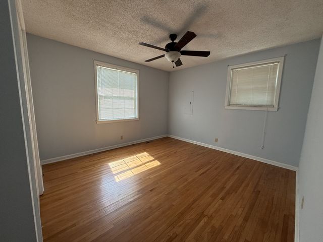 1511 Cavern Ct, Clarksville, TN 37043