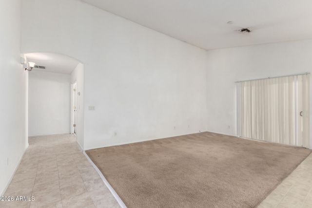 8020 W PAYSON Road W, Phoenix, AZ 85043