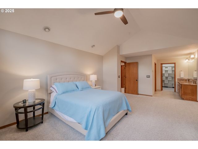 391 MCNARY HEIGHTS Dr N, Keizer, OR 97303