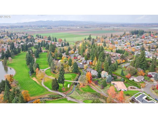 391 MCNARY HEIGHTS Dr N, Keizer, OR 97303