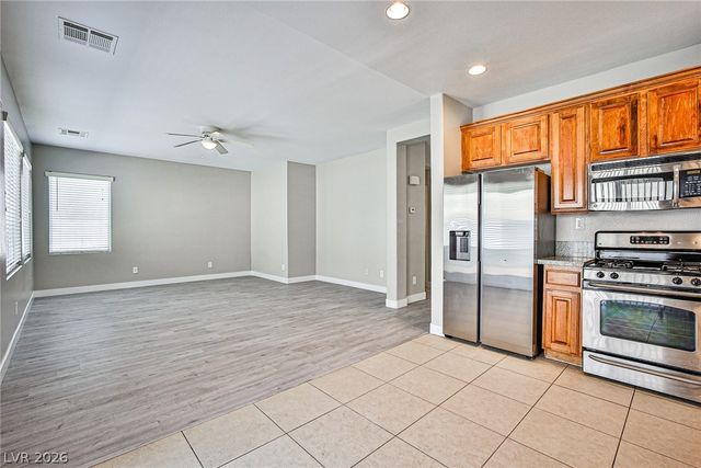 960 Lucky Bamboo Drive, Henderson, NV 89052