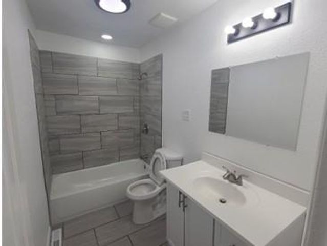 8624 E 83rd Street, Raytown, MO 64138