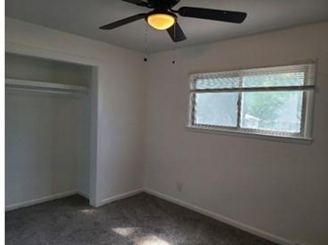 8624 E 83rd Street, Raytown, MO 64138