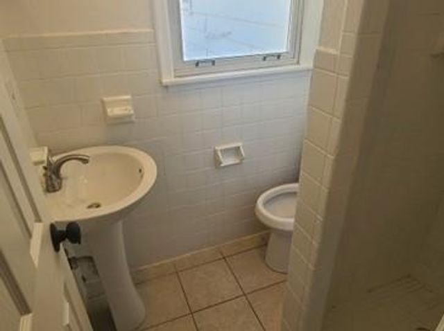 8624 E 83rd Street, Raytown, MO 64138