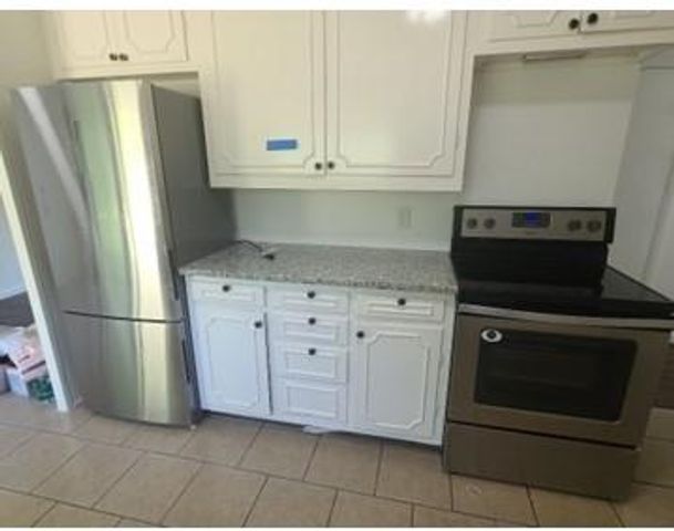 8624 E 83rd Street, Raytown, MO 64138