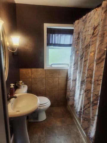 1408 BISMARCK STREET, Allouez, WI 54301