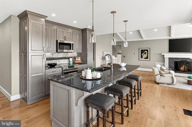 5801 RIVER DR, Lorton, VA 22079
