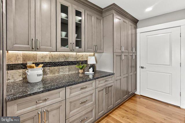 5801 RIVER DR, Lorton, VA 22079