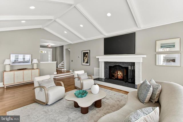 5801 RIVER DR, Lorton, VA 22079