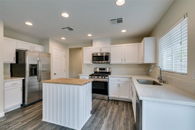 1413 Arc Dome Avenue, North Las Vegas, NV 89031