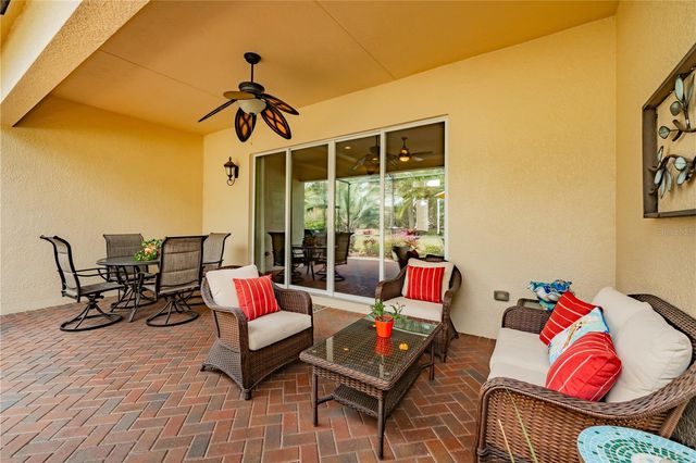 5008 RUBY FLATS DRIVE, Wimauma, FL 33598