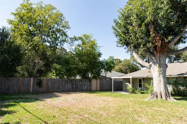 4013 Woodfin Street, Houston, TX 77025