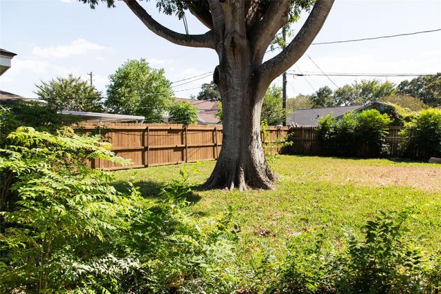 4013 Woodfin Street, Houston, TX 77025
