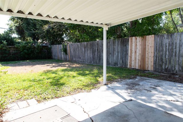 4013 Woodfin Street, Houston, TX 77025