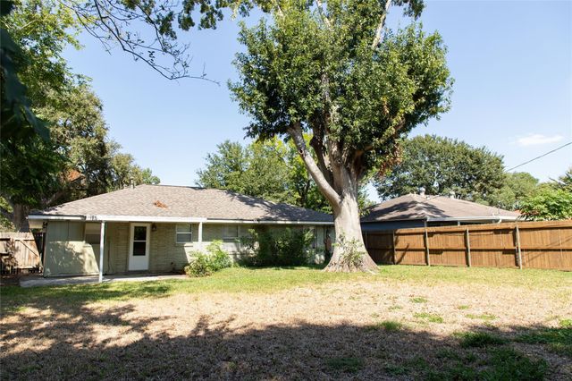 4013 Woodfin Street, Houston, TX 77025