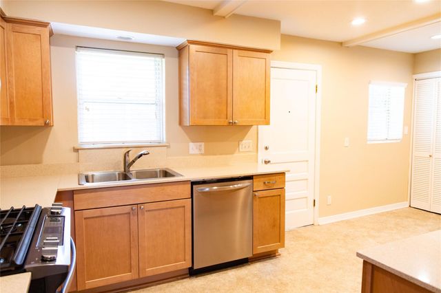4013 Woodfin Street, Houston, TX 77025