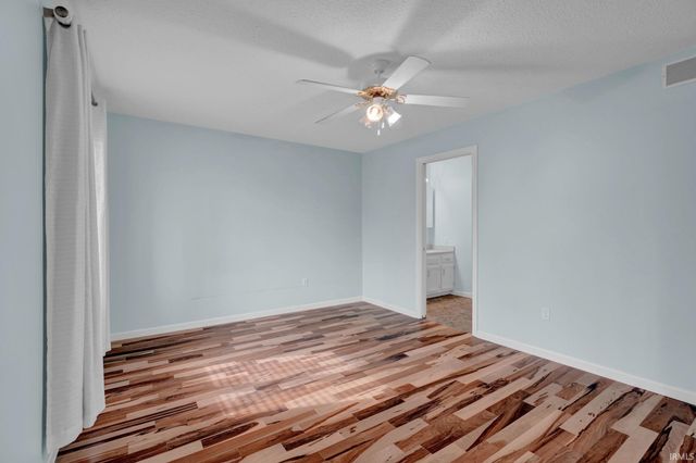 500 Greentree Dr Unit 11, Bedford, IN 47421