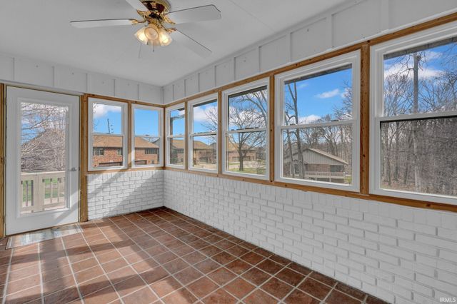 500 Greentree Dr Unit 11, Bedford, IN 47421