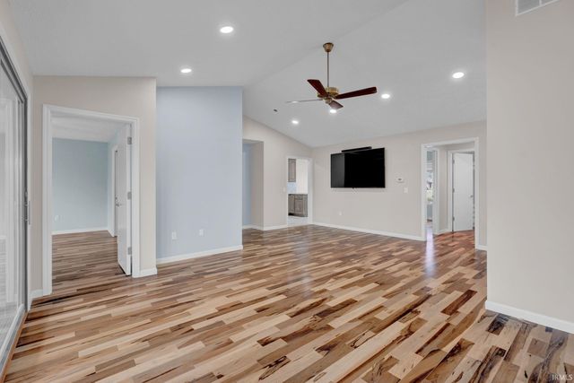 500 Greentree Dr Unit 11, Bedford, IN 47421